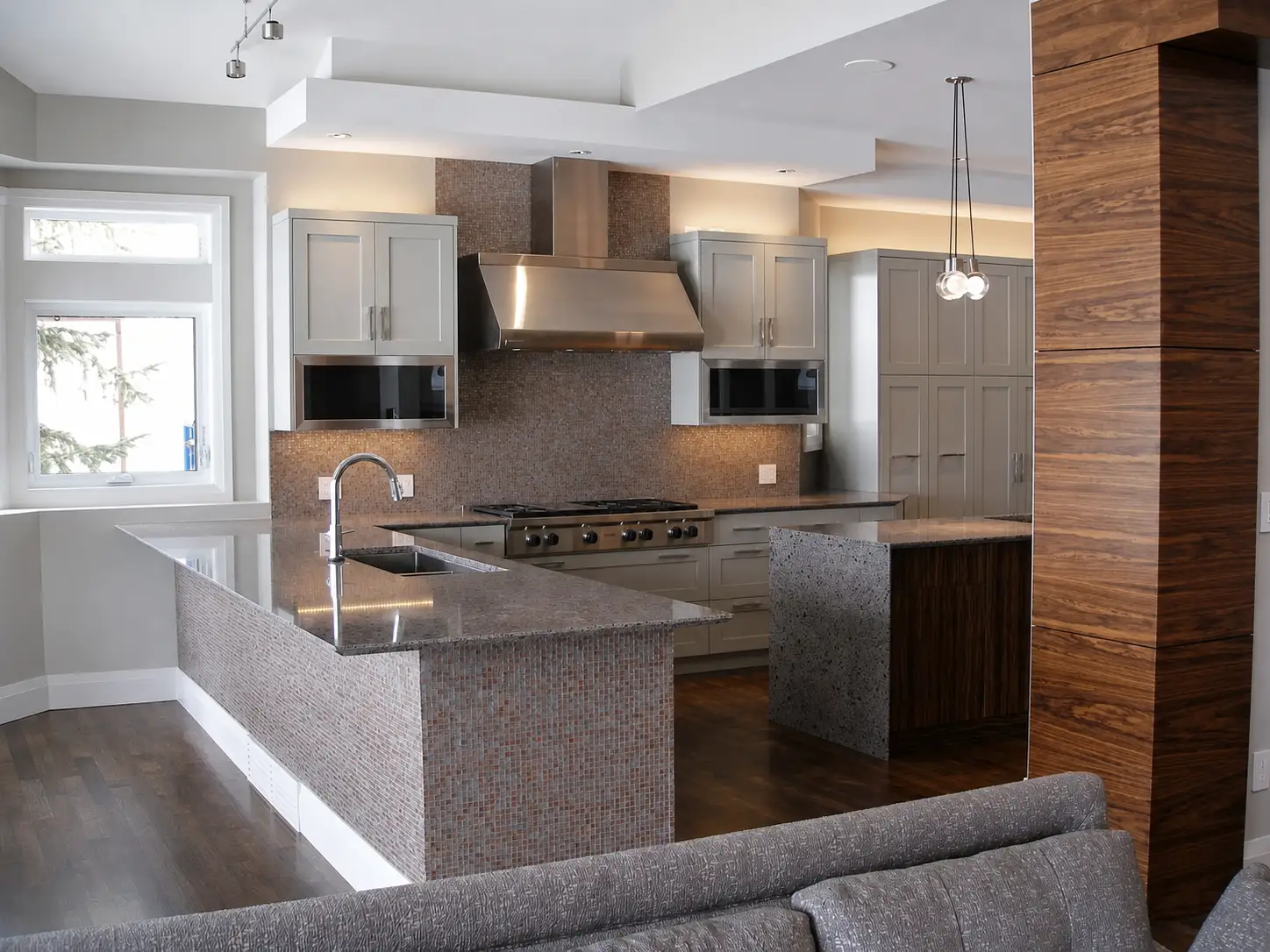 Lake Sundance — Kitchen island lounge