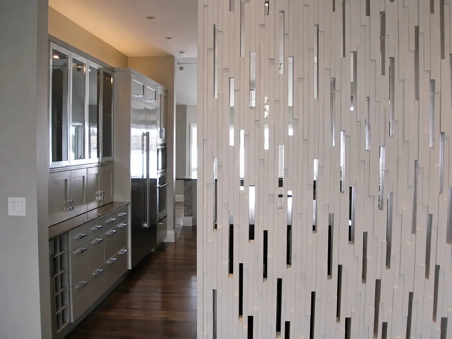 Lake Sundance — Kitchen screen partition