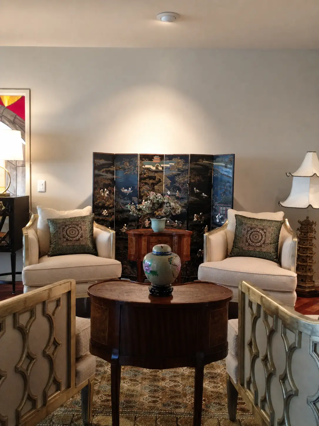 Hillcrest — Living room seating