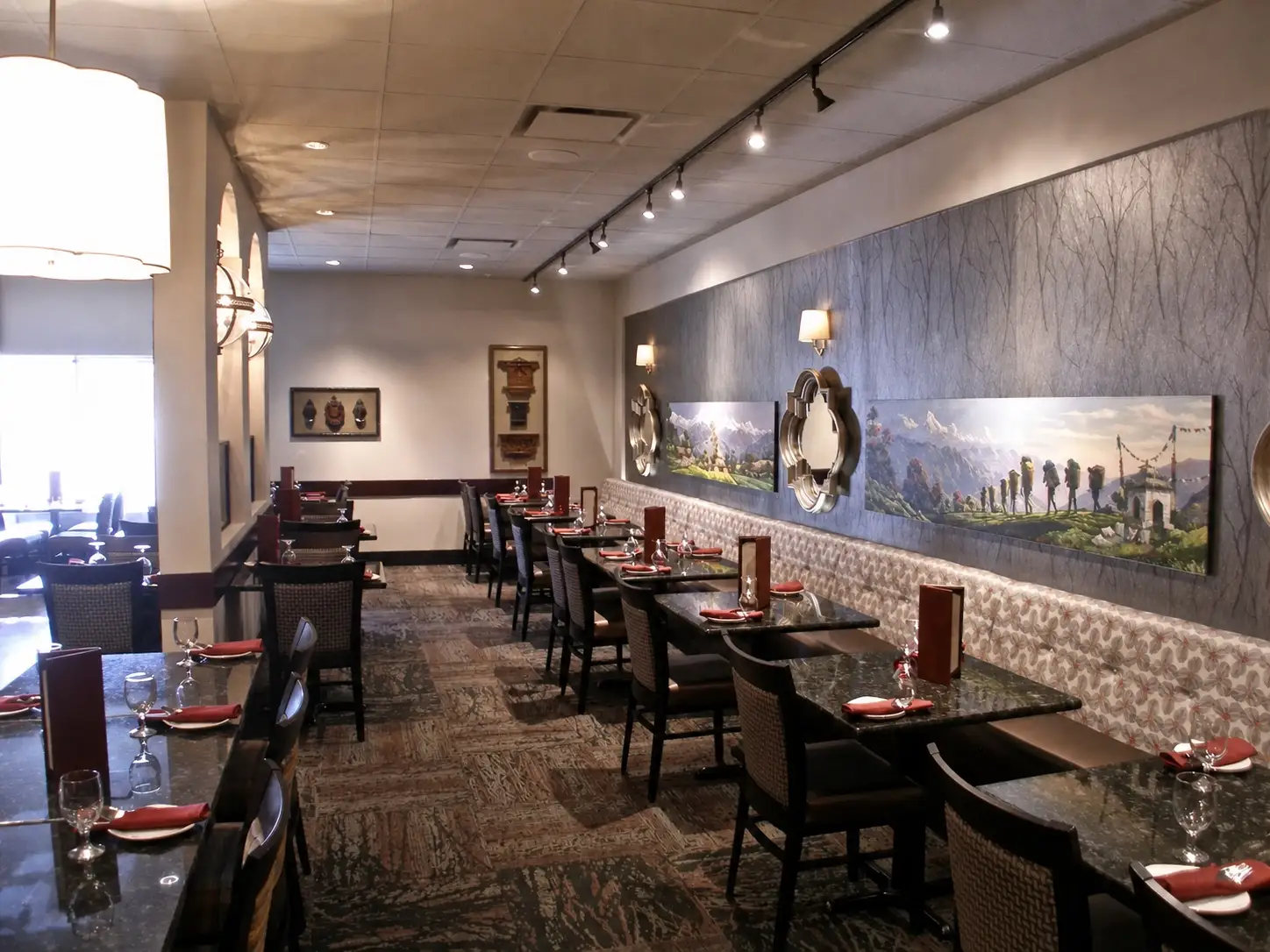The Himalayan — Dining room mural alt