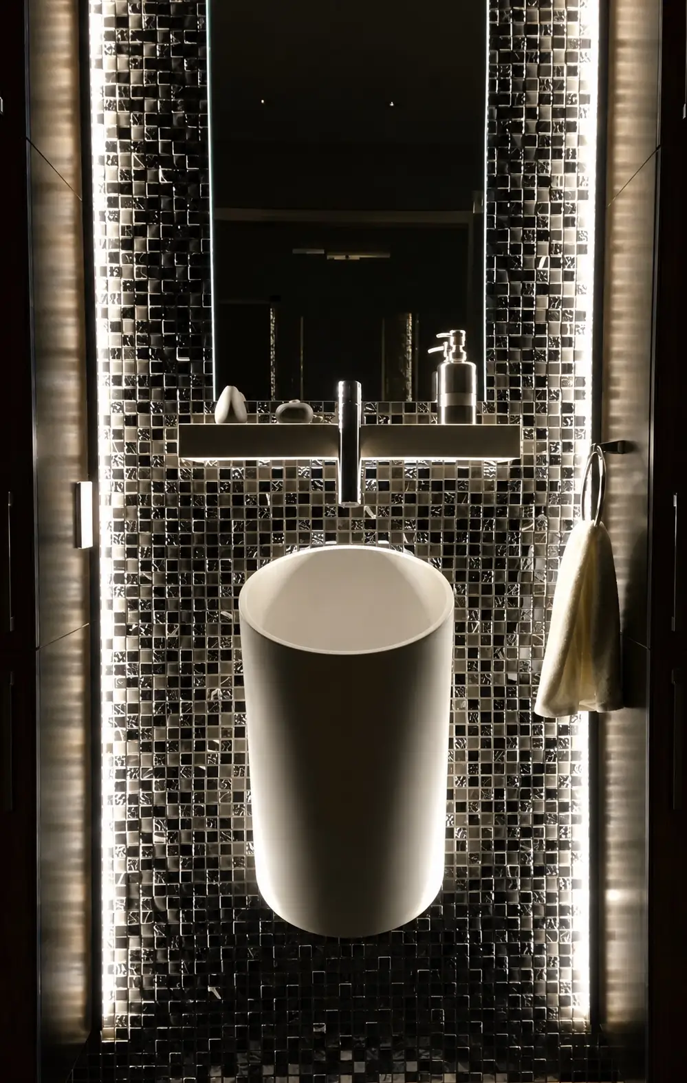Windsor — Illuminated mosaic vanity