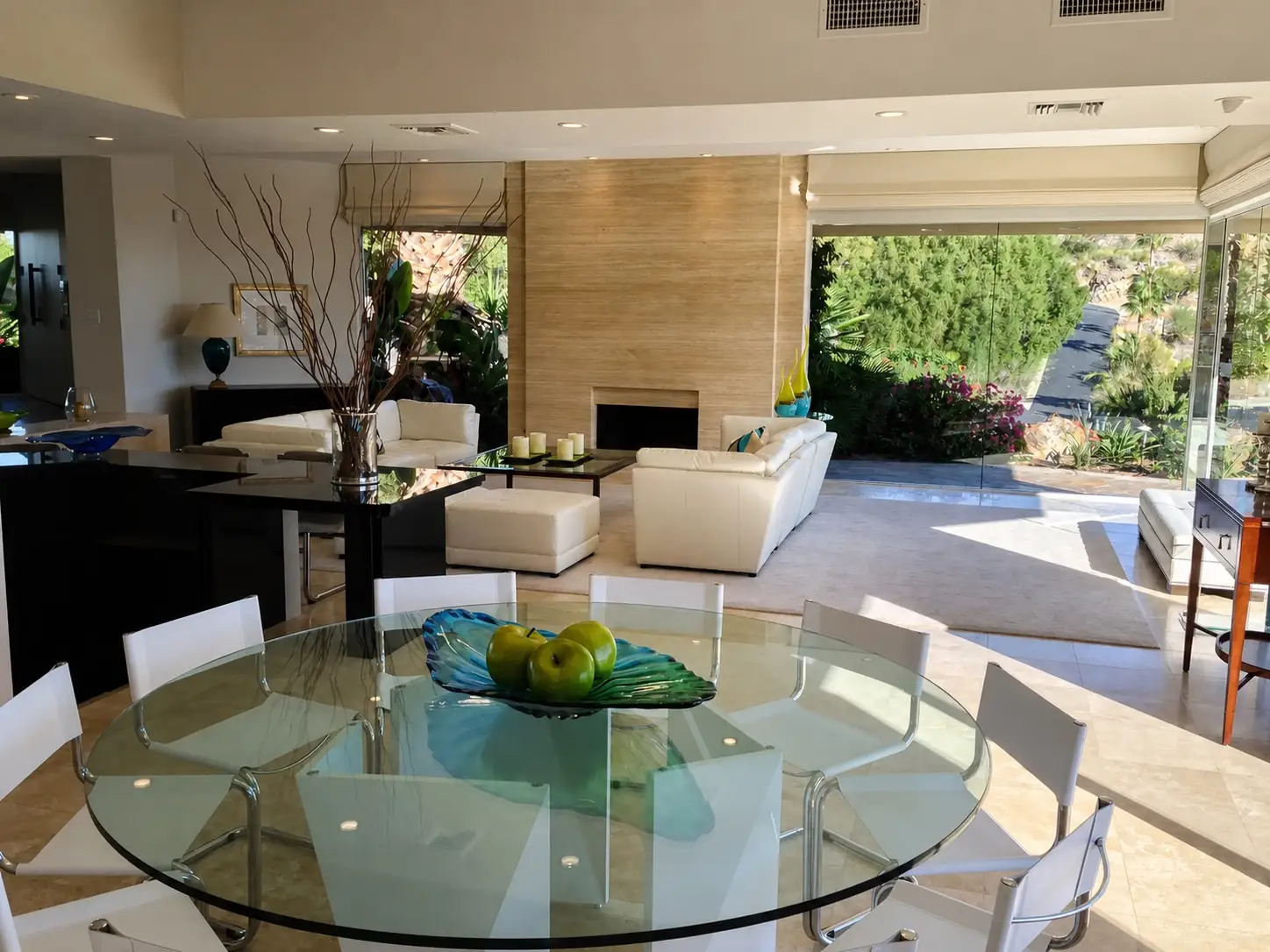 Tiger Tail — Dining living room